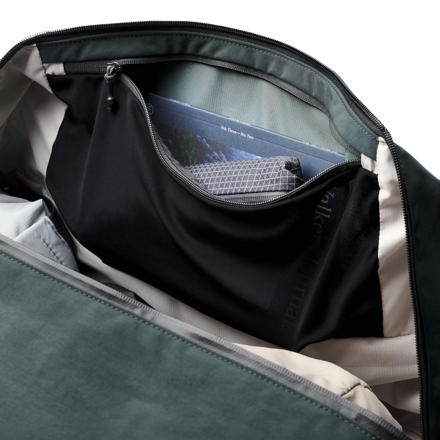 Bellroy Venture Ready Duffel 40L, Deep Ocean