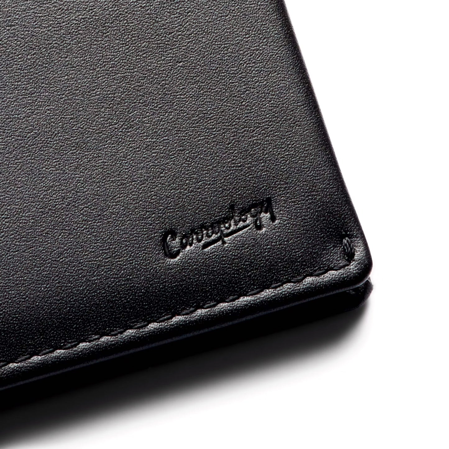 Bellroy Slim Sleeve Carryology Essentials Edition, Black Ash