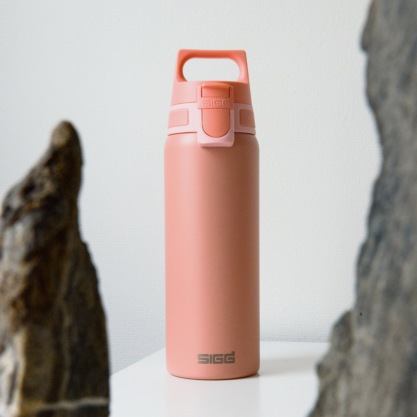 SIGG Water Bottle Shield ONE 0.75L, Shy Pink