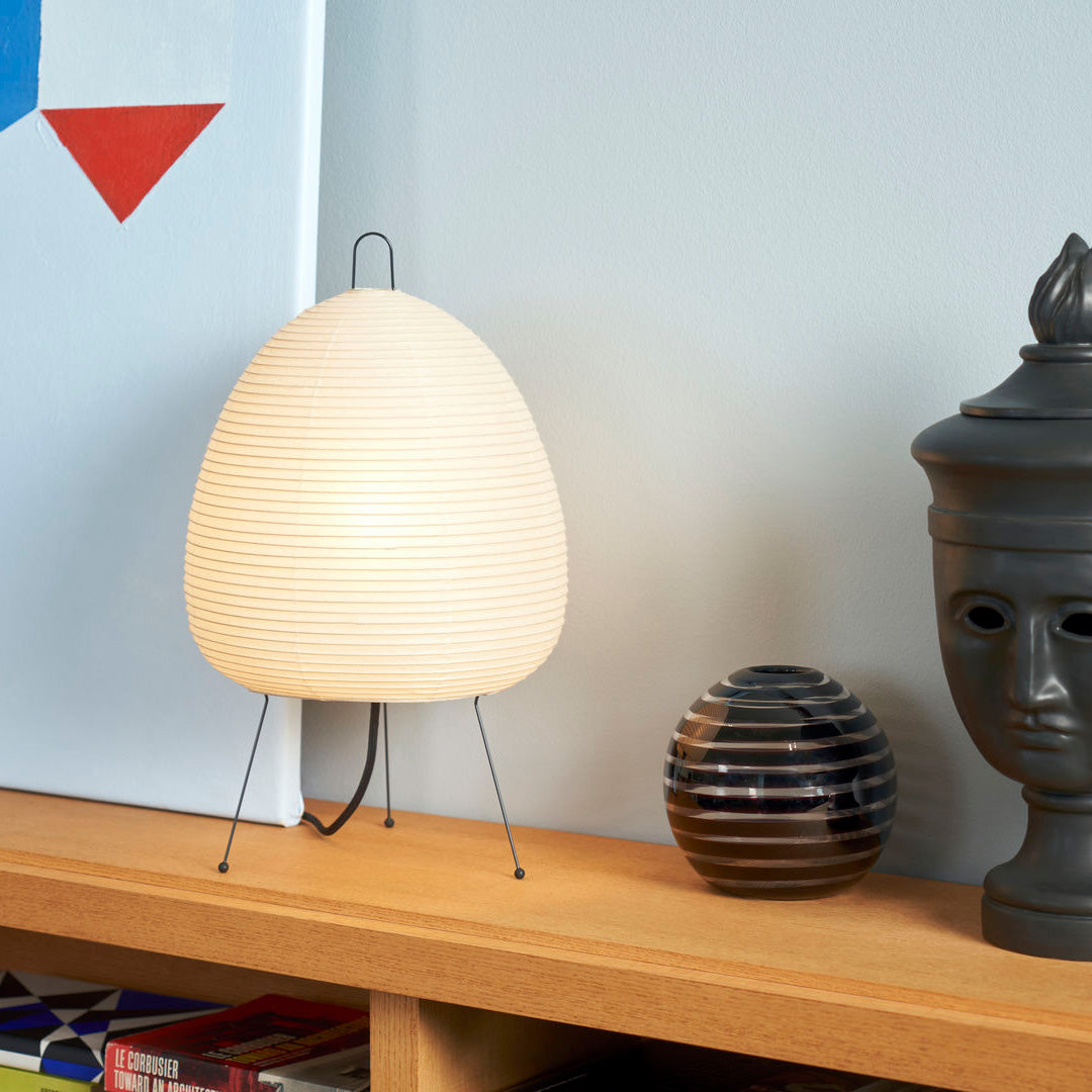 AKARI 75000 1A デスクランプ Vitra Akari 1A, bordlampe – Goodnotes.no