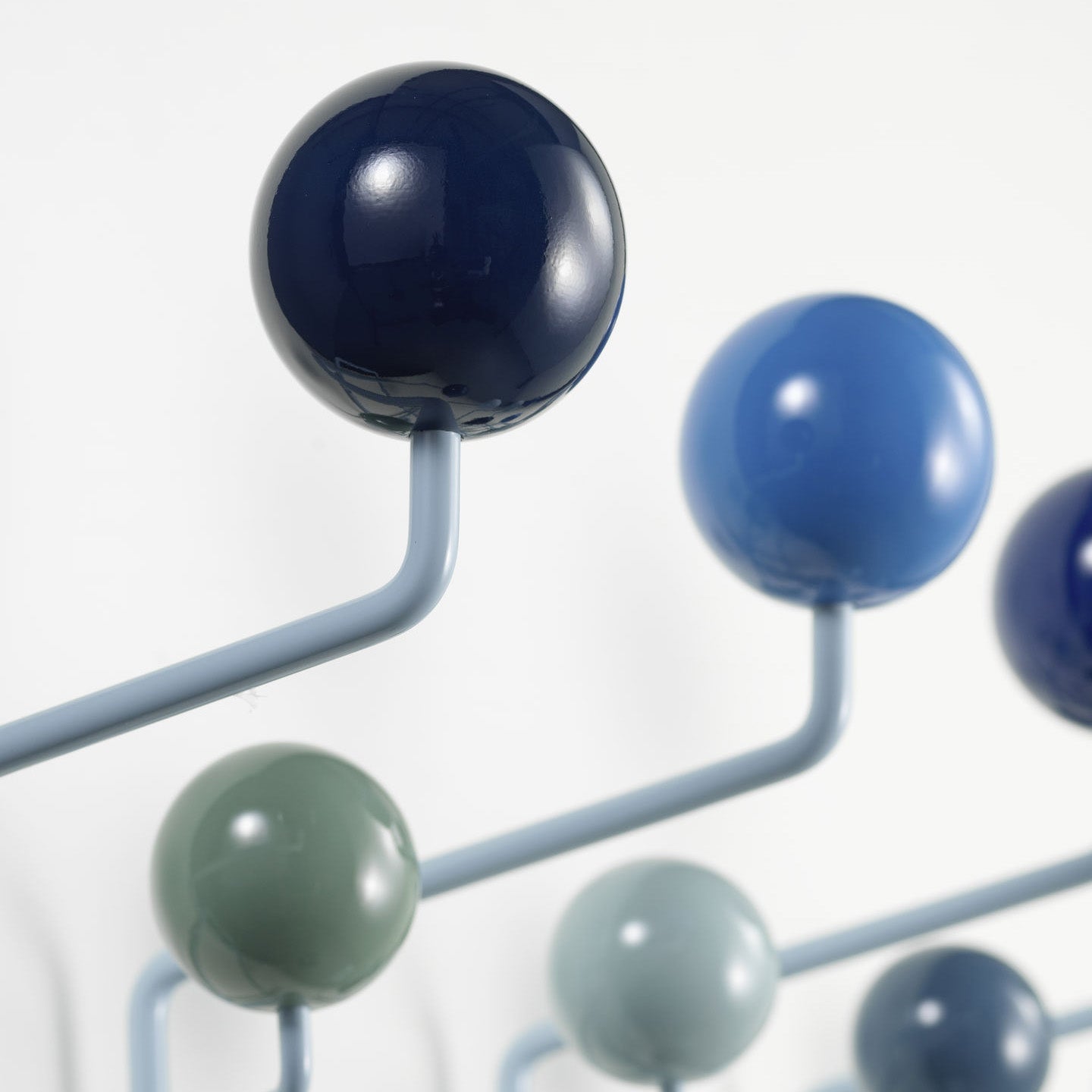 Vitra Hang It All