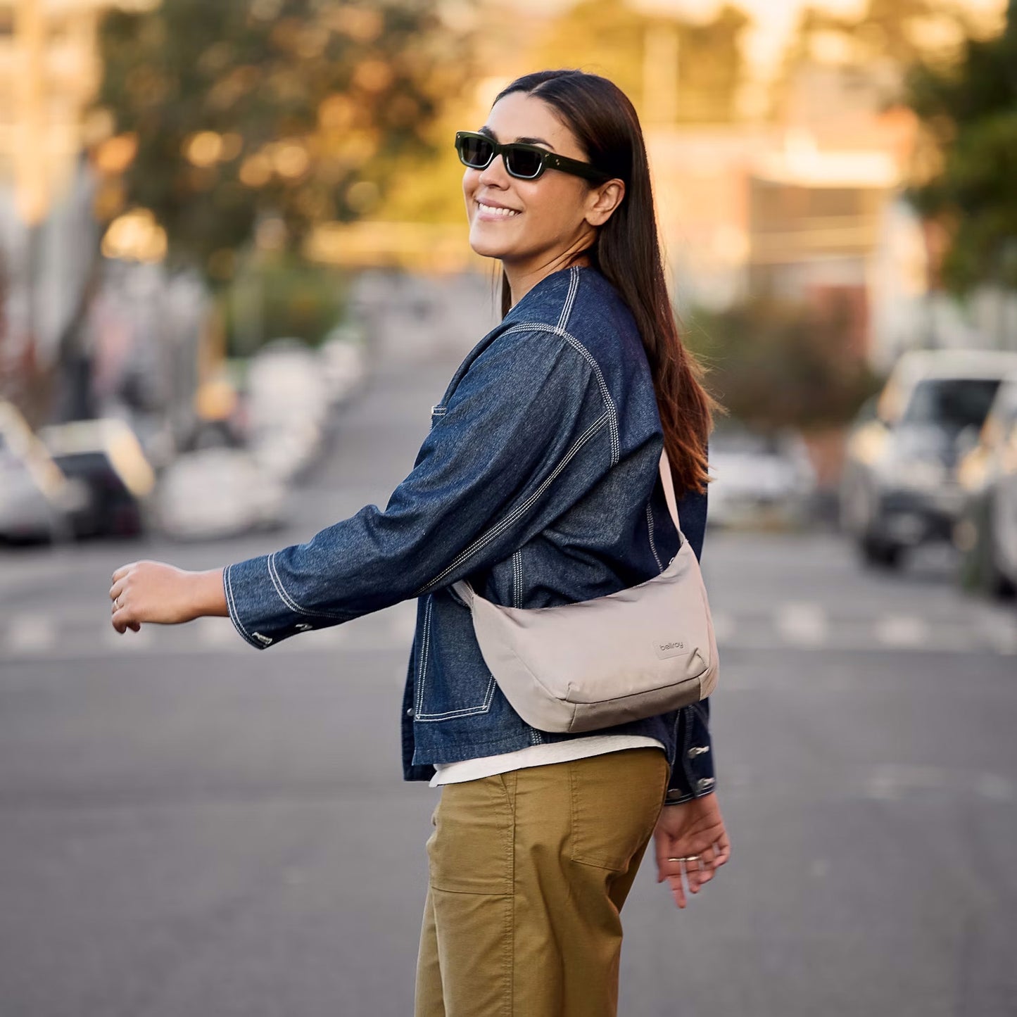 Bellroy Laneway Crescent Bag 2.5L, Ink