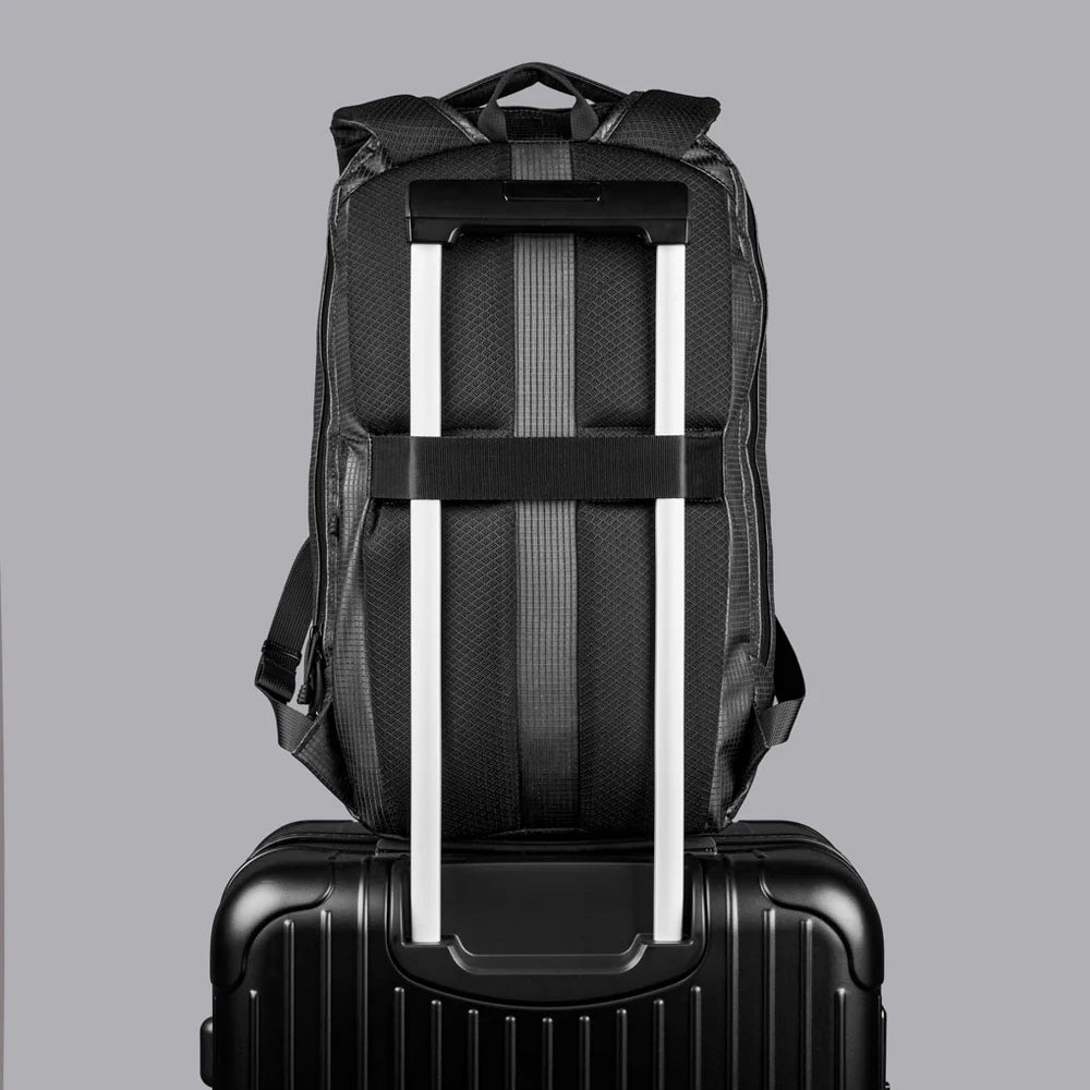 ALPAKA Momentum Backpack, Axodyne Black