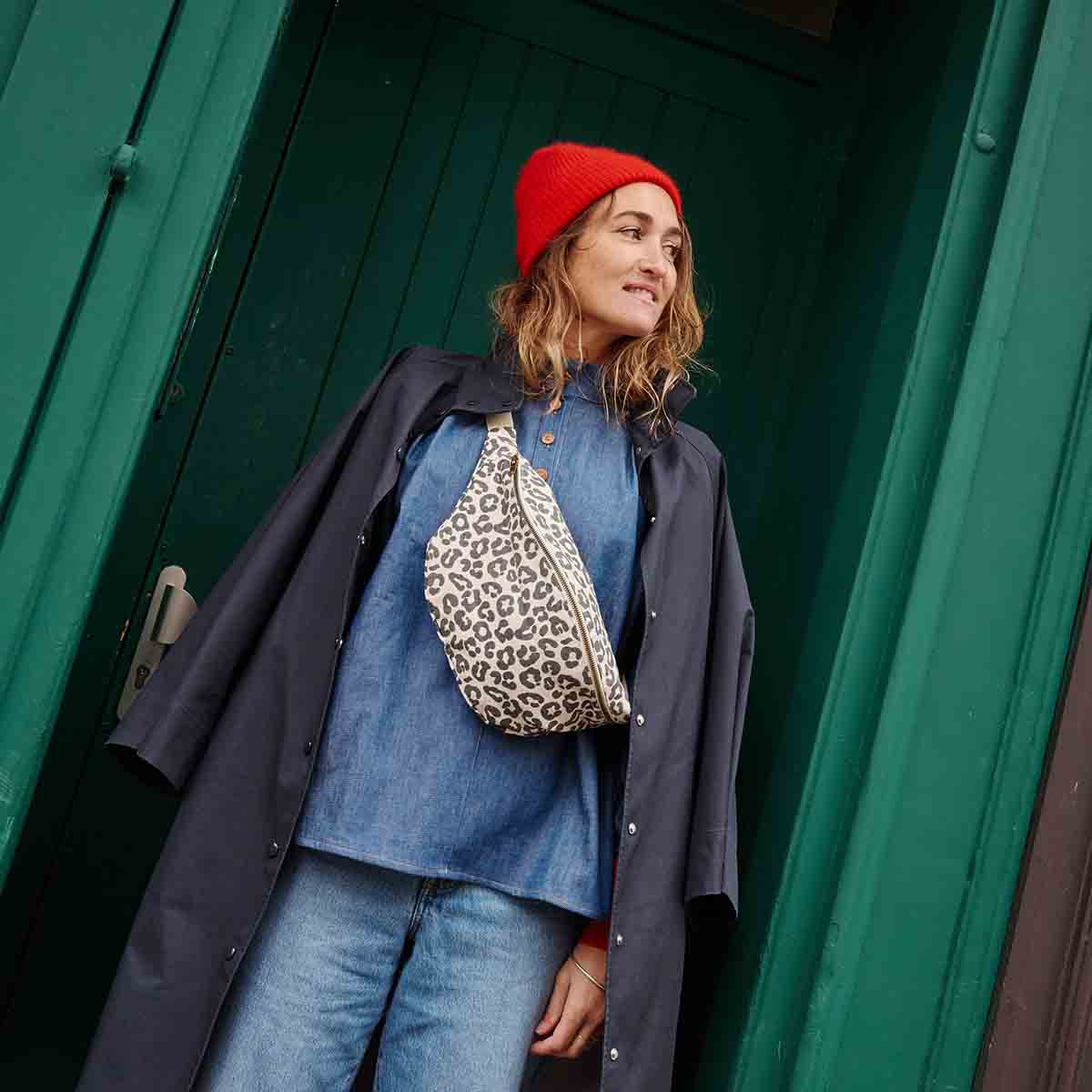 Rose in April Bum Bag Graou, Greige