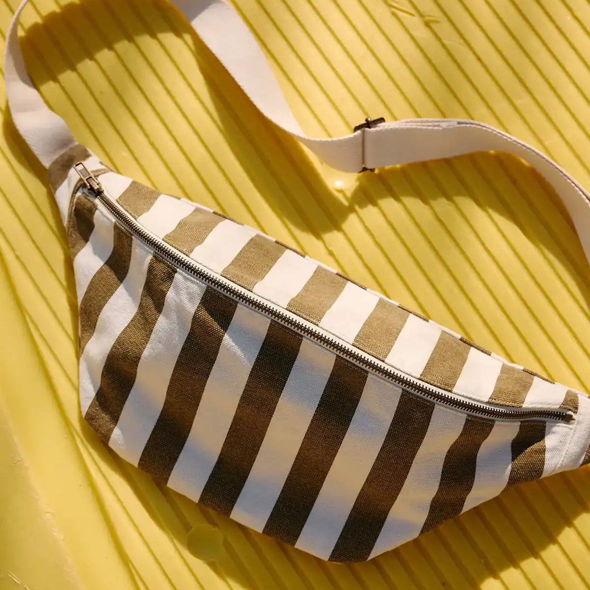 Rose in April Bum Bag Stripes, Olive / Natural