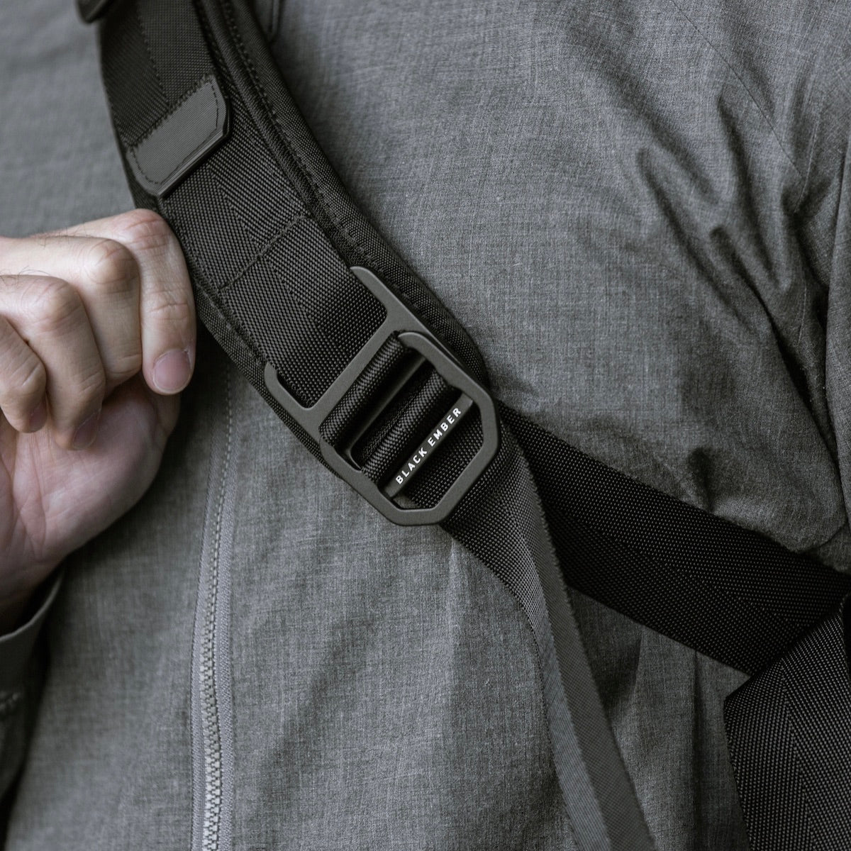 Black Ember Grip Sling, Jet Black