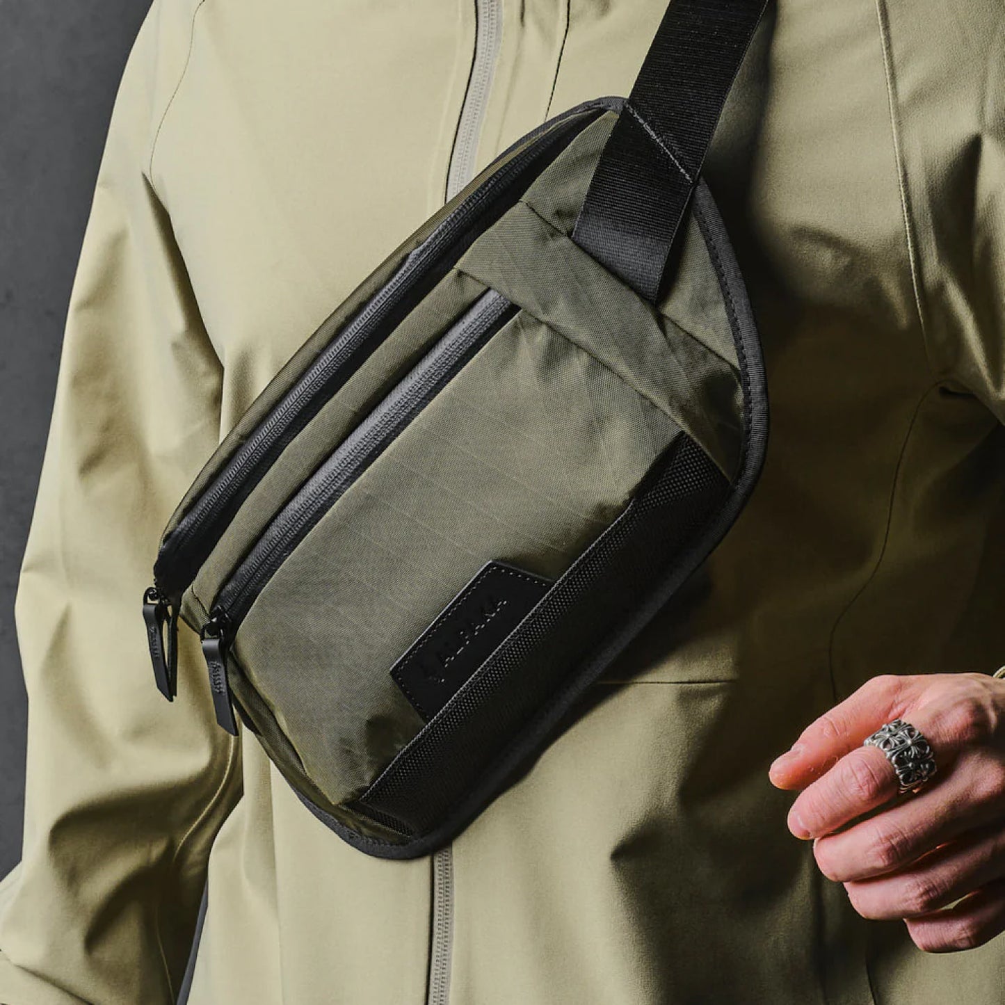 ALPAKA Bravo Sling Mini V2 X-Pac® X42, Olive Green