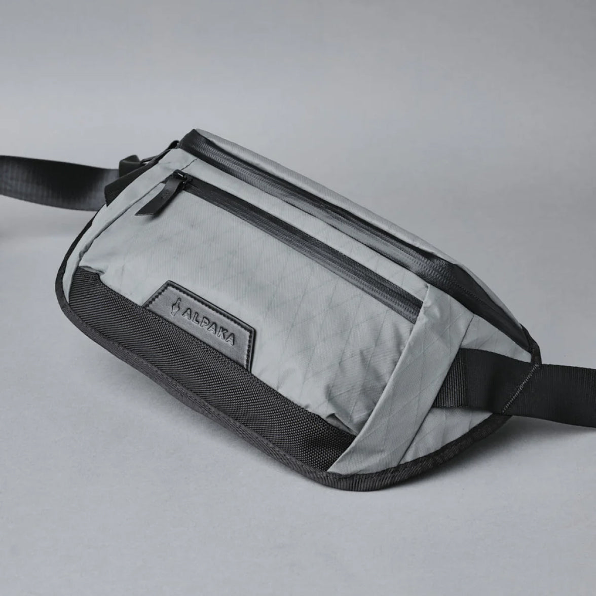 ALPAKA Bravo Sling Mini V2 X-Pac® VX21, Slate Grey