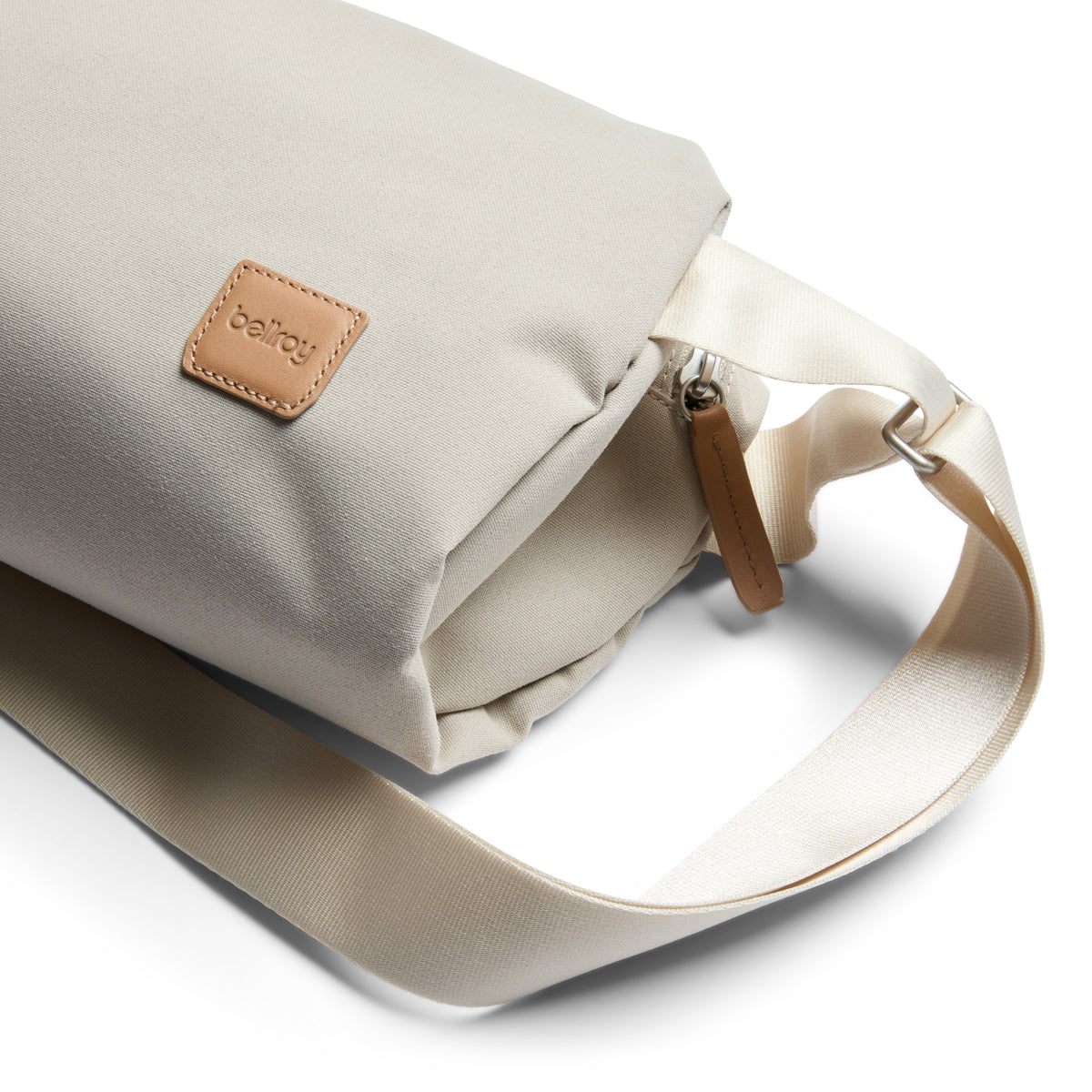 Bellroy Classic Sling 7L, Tahini