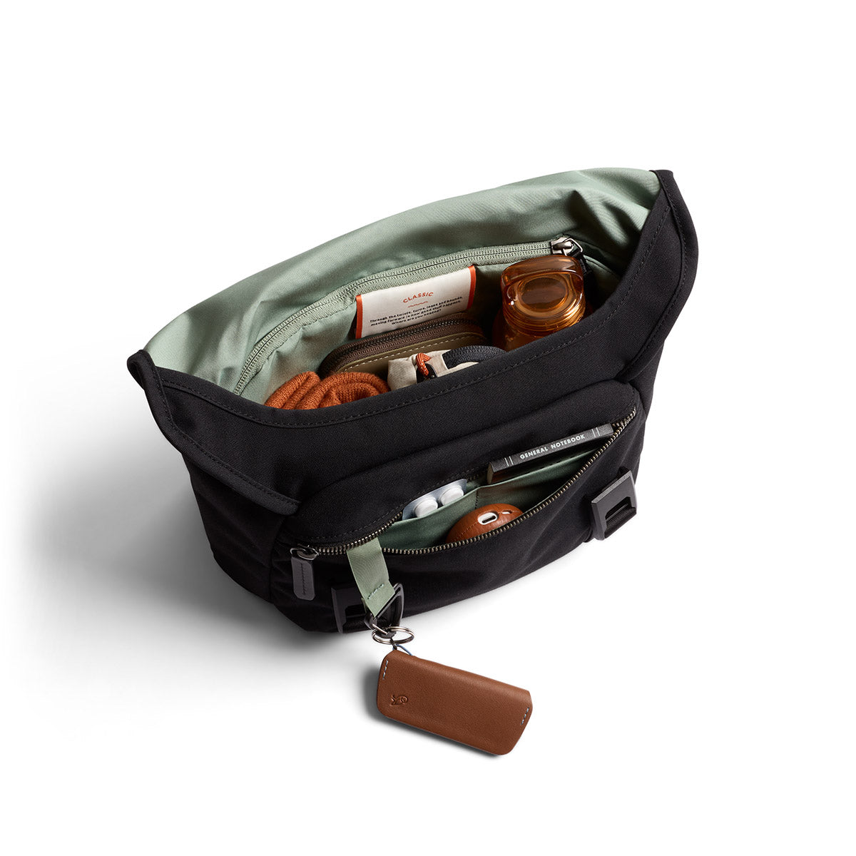 Bellroy Classic Messenger 6L, Black