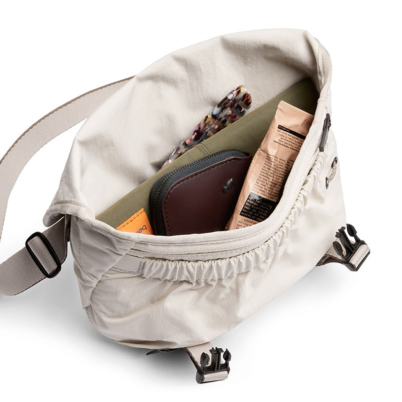 Bellroy Cinch Mini Messenger 6L, Oat