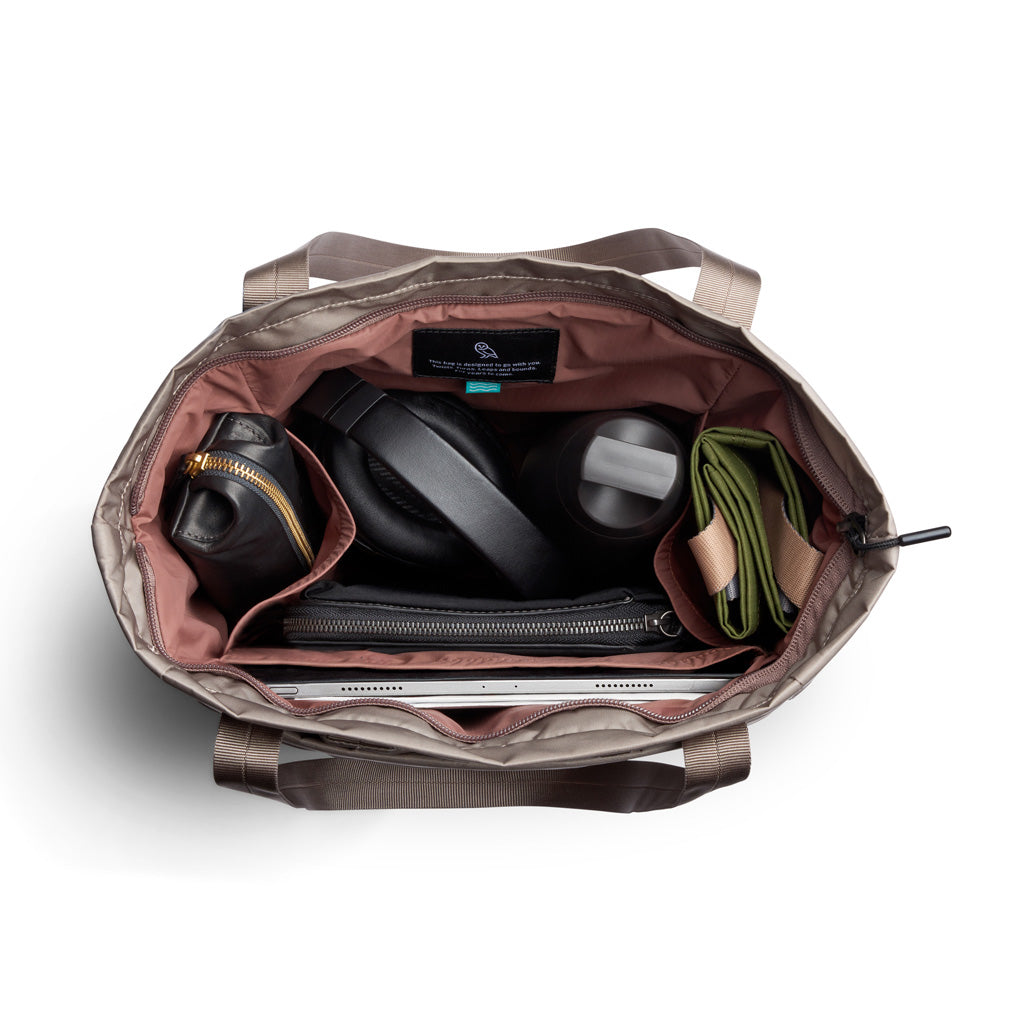 Bellroy Laneway Totepack 18L, Fawn