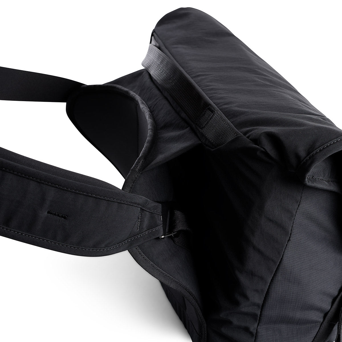 Bellroy Venture Messenger 14”, Black
