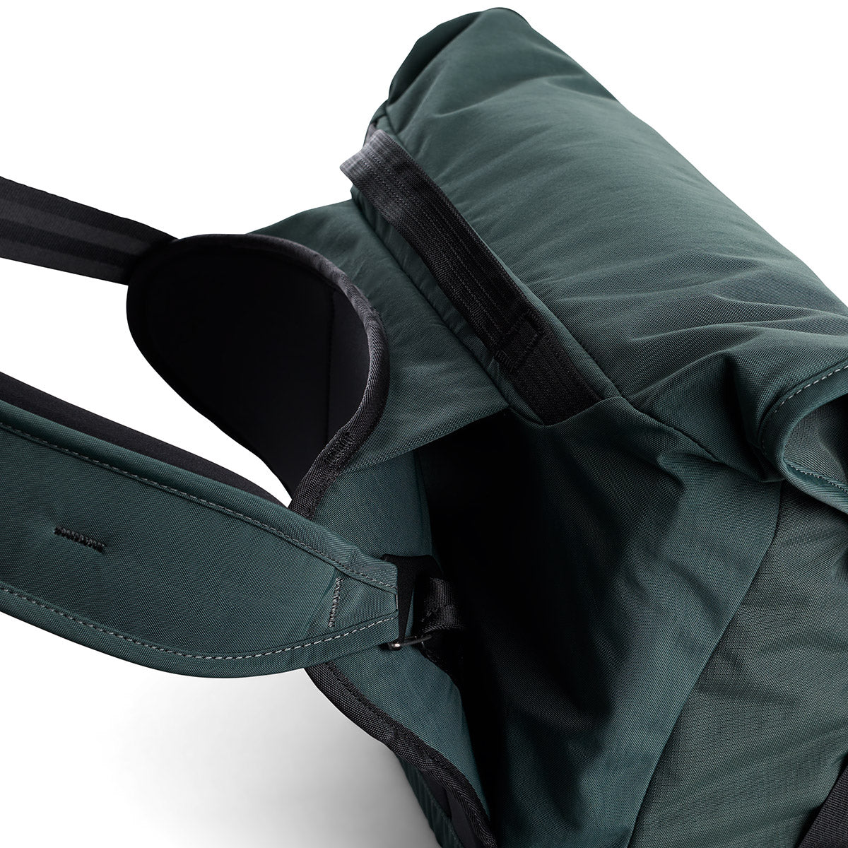 Bellroy Venture Messenger 14”, Deep Ocean