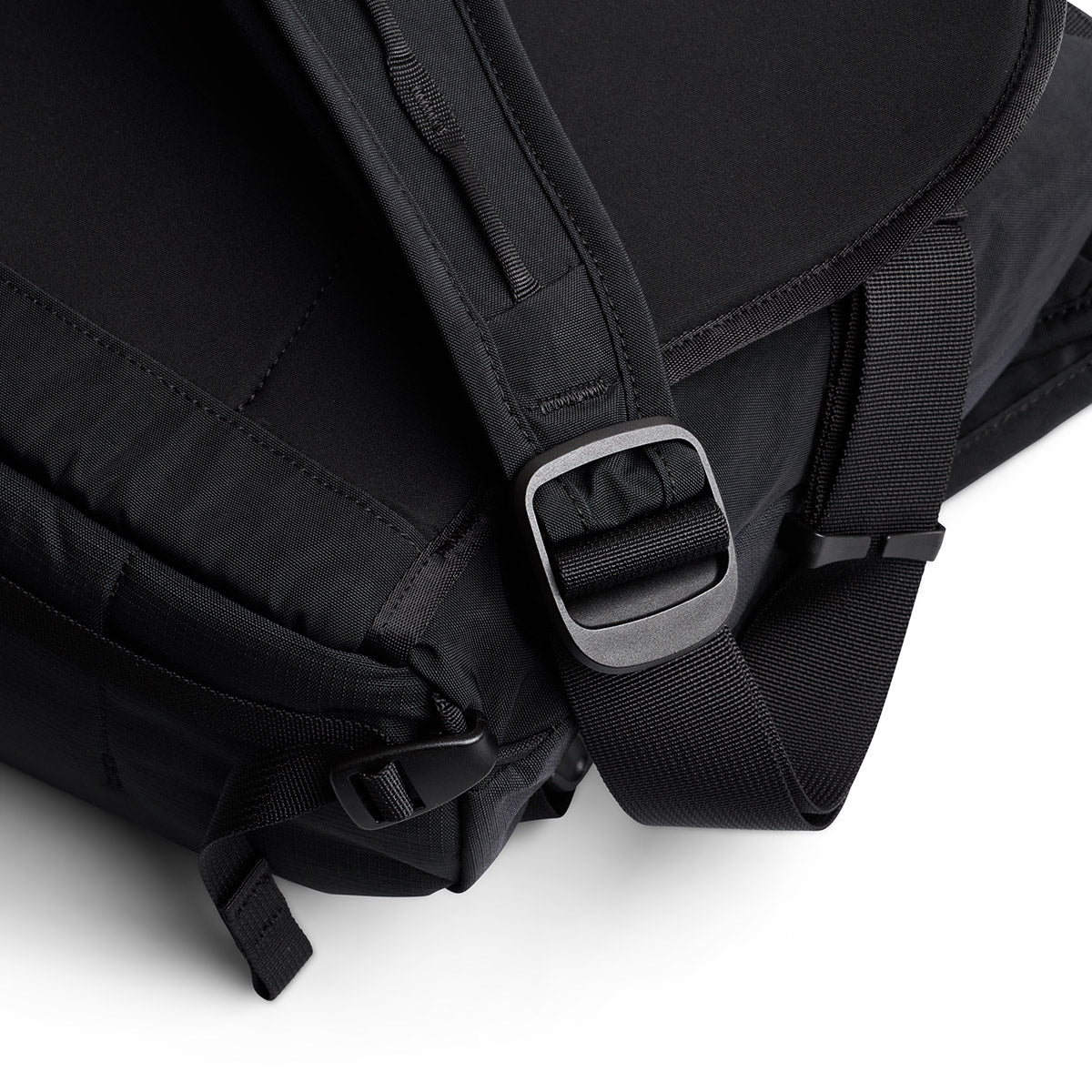 Bellroy Venture Messenger 16”, Black