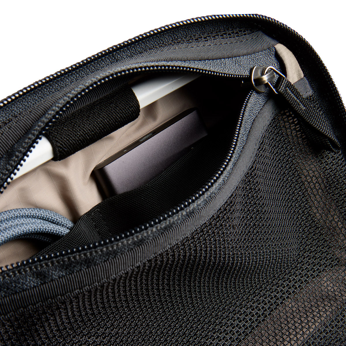 Bellroy Lite Tech Kit, Ash
