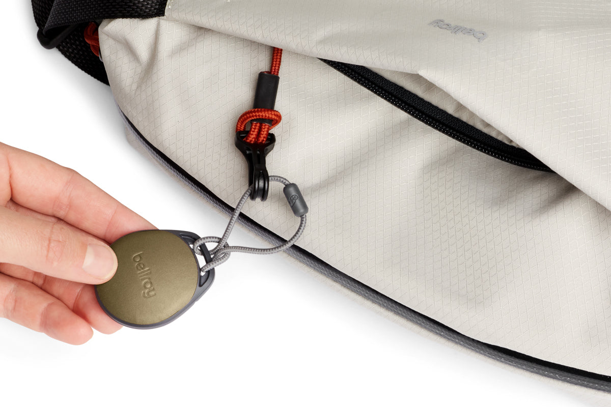 Bellroy AirTag Case, Khaki