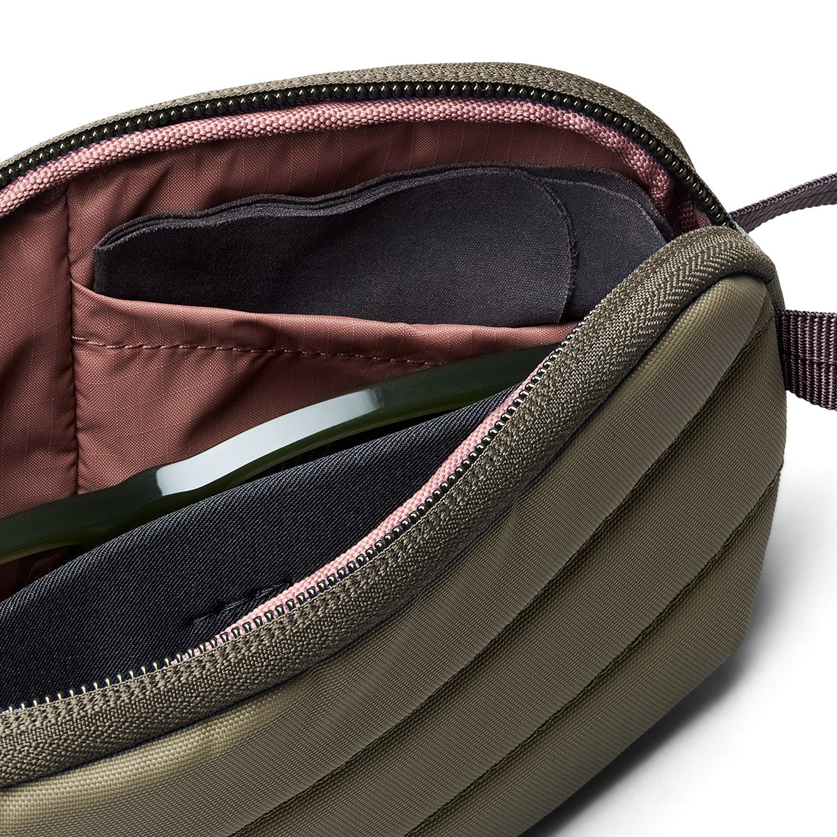 Bellroy Laneway Sunglasses Pocket, Sea Kelp