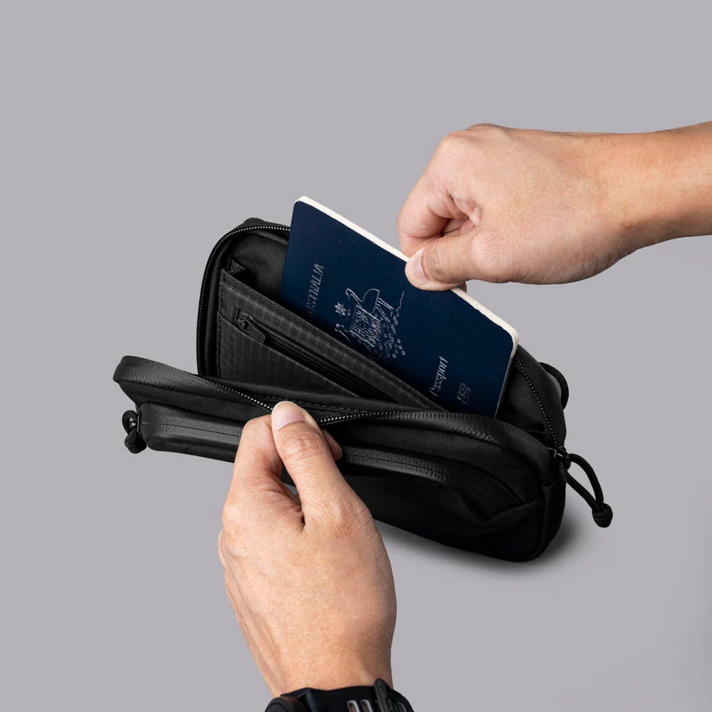 ALPAKA Bravo Passport Pouch Axoflux 210D, Black