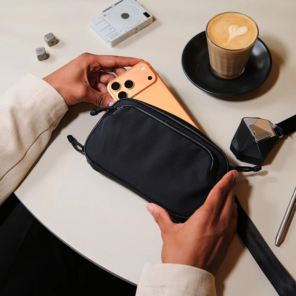 ALPAKA Bravo Passport Pouch Axoflux 210D, Black