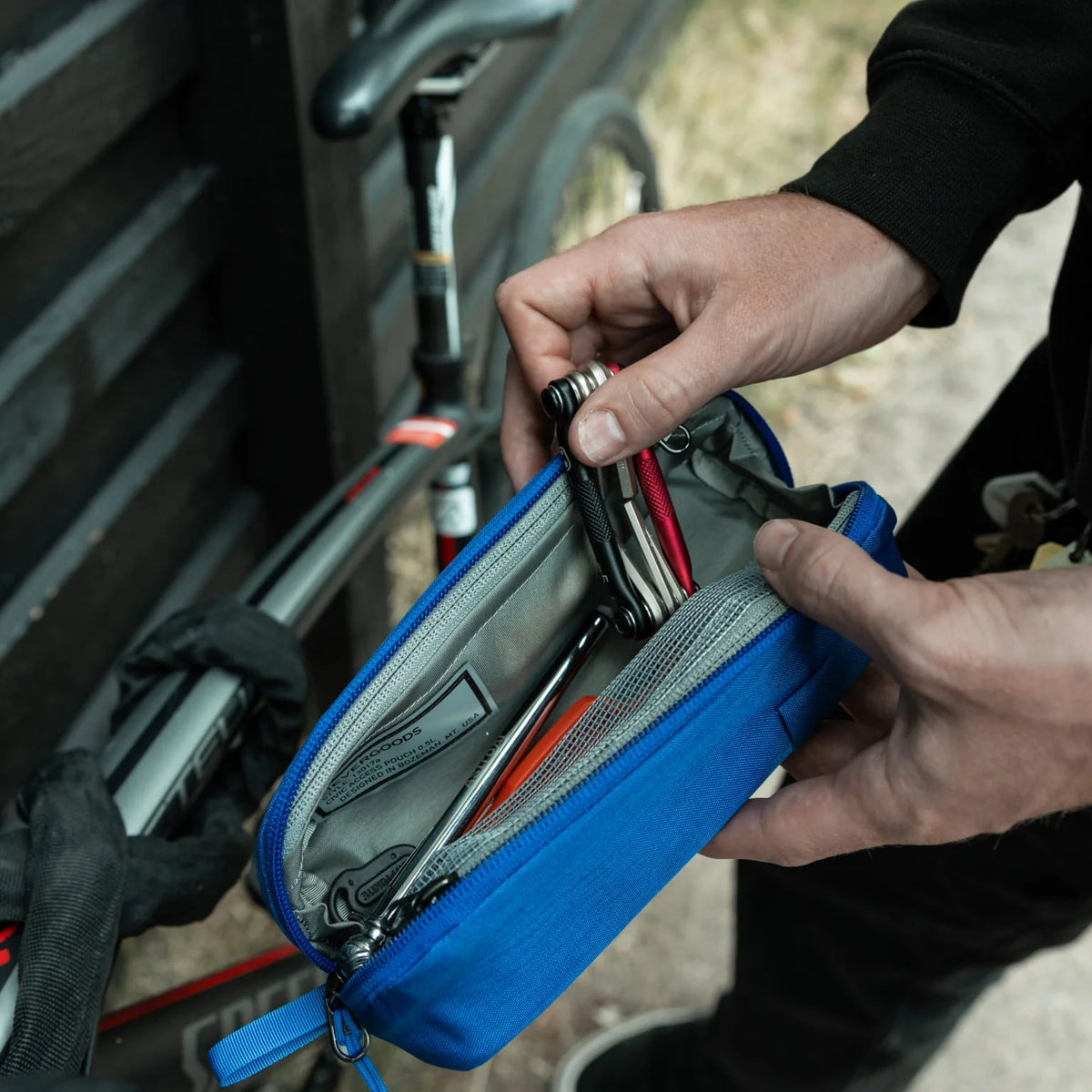 EVERGOODS Civic Access Pouch 0.5L, Signal Blue