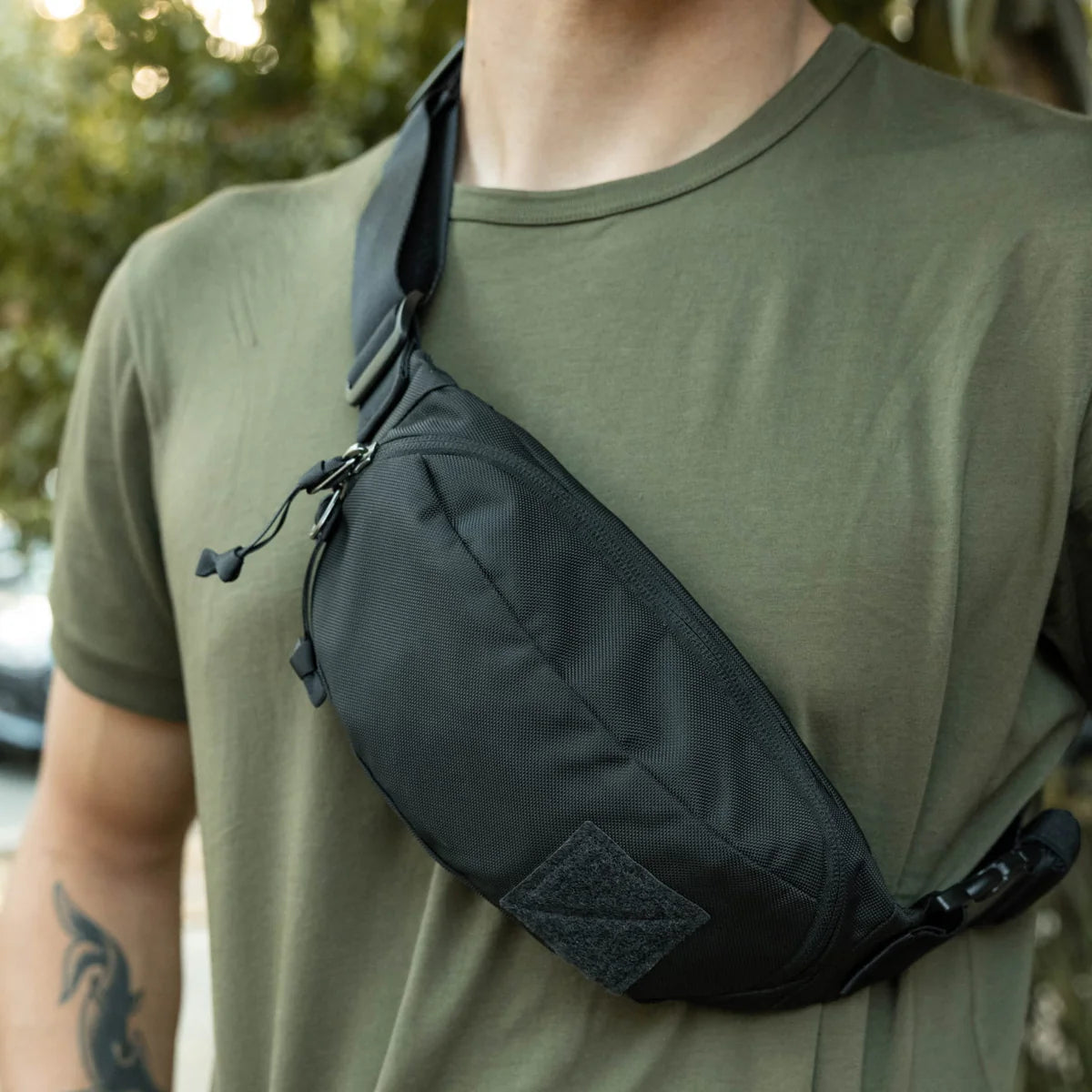 EVERGOODS Civic Access Sling 1L, Solution Dyed Black