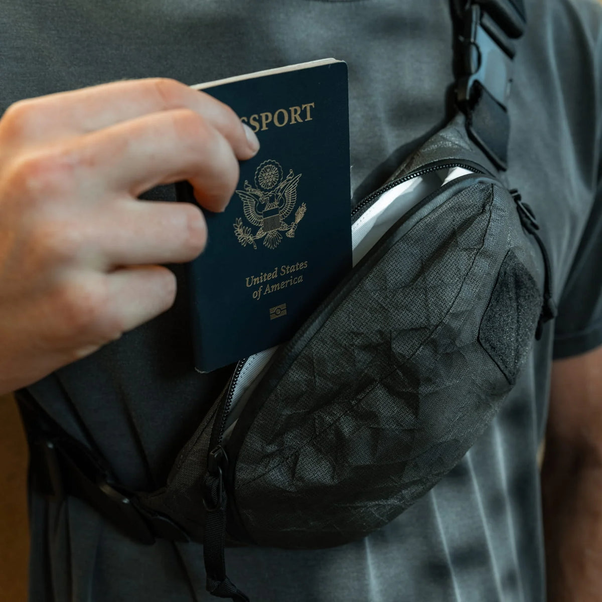 EVERGOODS Civic Access Sling 1L, Black Magic ULTRA 200X
