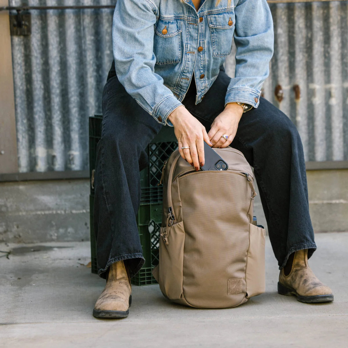 EVERGOODS Civic Half Zip 22L (V3), Fossil Brown