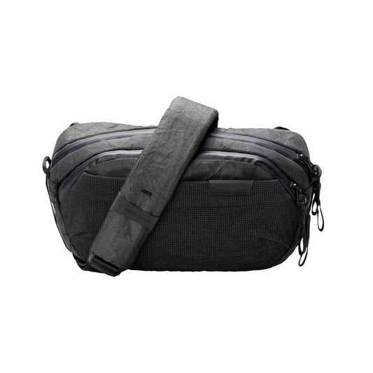 Able Carry Core Sling 2.5L, Ultra Black (200X)