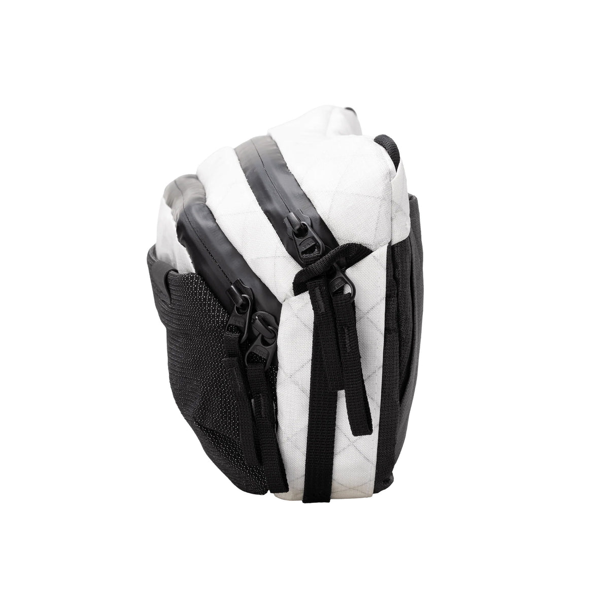 Able Carry Core Sling 2.5L, Ultra Panda (200X)