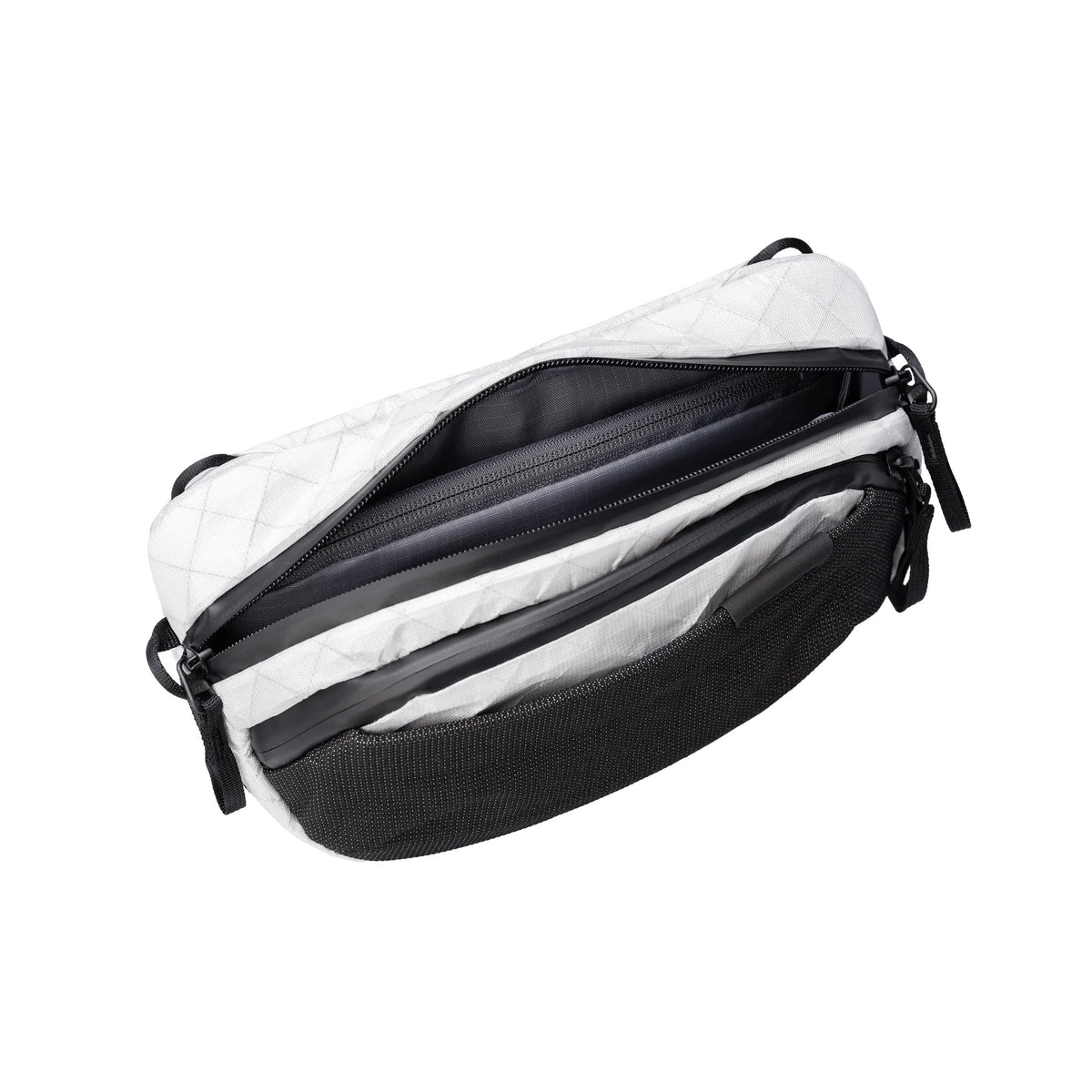 Able Carry Core Sling 2.5L, Ultra Panda (200X)