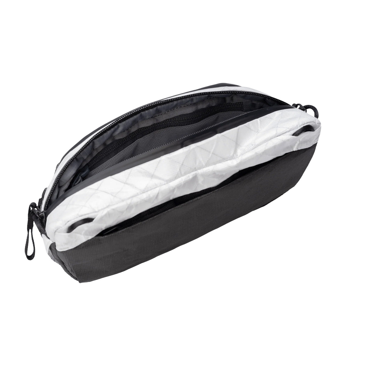 Able Carry Core Sling 2.5L, Ultra Panda (200X)