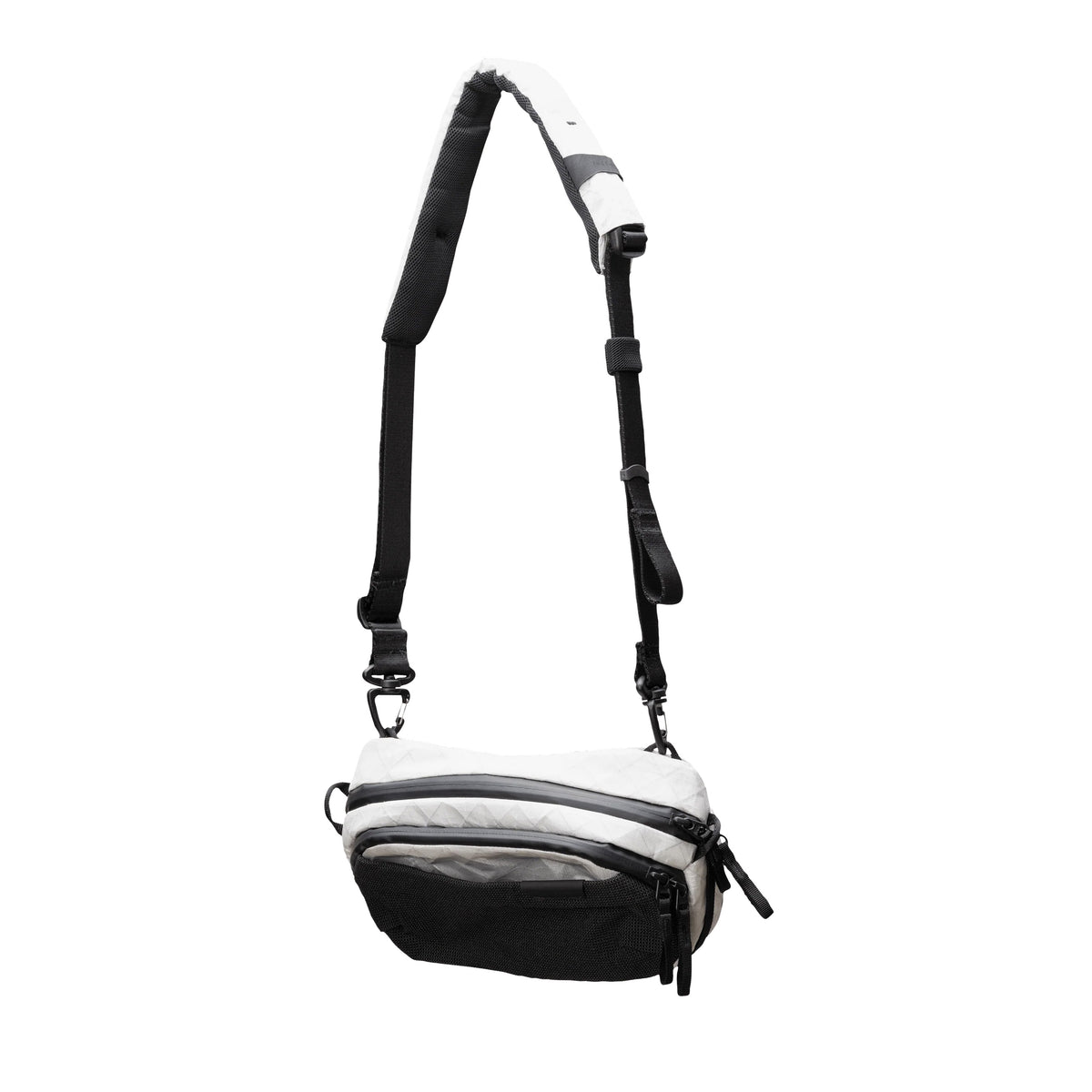 Able Carry Core Sling 2.5L, Ultra Panda (200X)