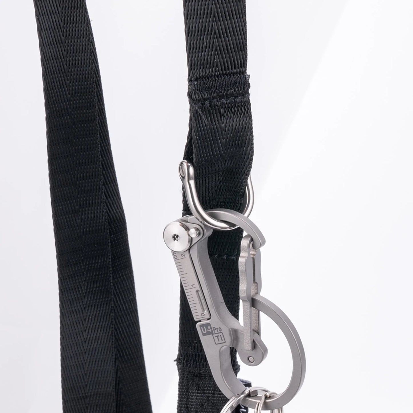 RovyVon RD01 Titanium Horseshoe D-ring Key Organizer