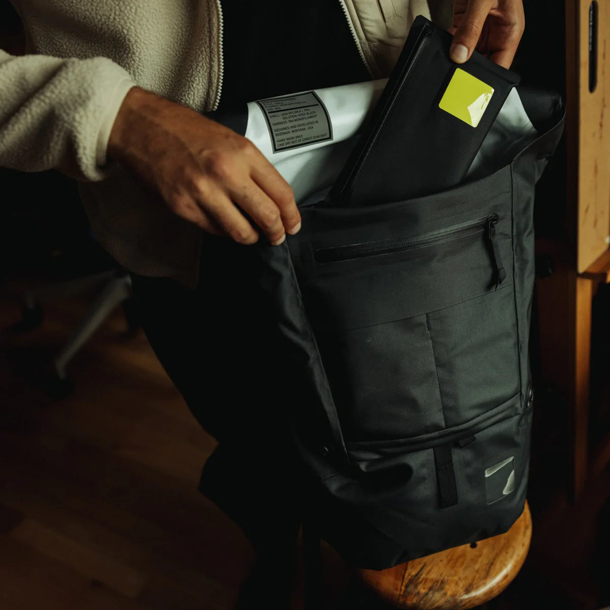 EVERGOODS ELEMENT Flat Pouch Small, Solution Dyed Black