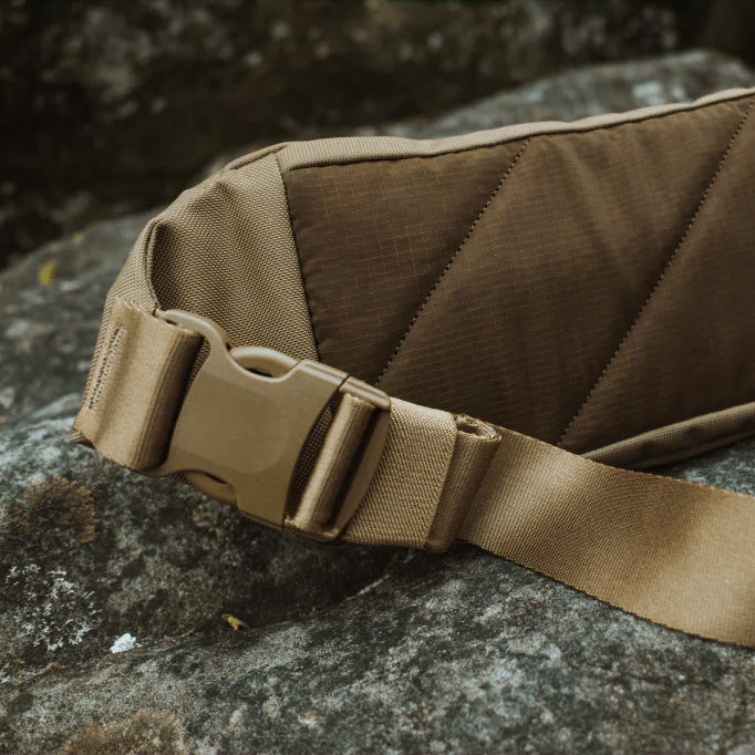 EVERGOODS Civic Access Sling 2L, Coyote Brown