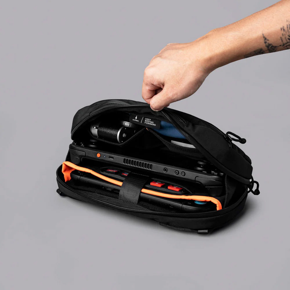 ALPAKA Eclipse Gaming Sling Axoflux 400D Washed Nylon, Black