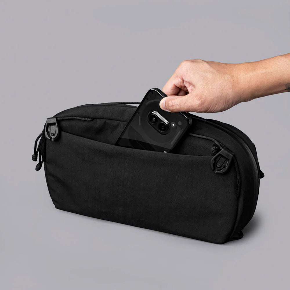 ALPAKA Eclipse Gaming Sling Axoflux 400D Washed Nylon, Black