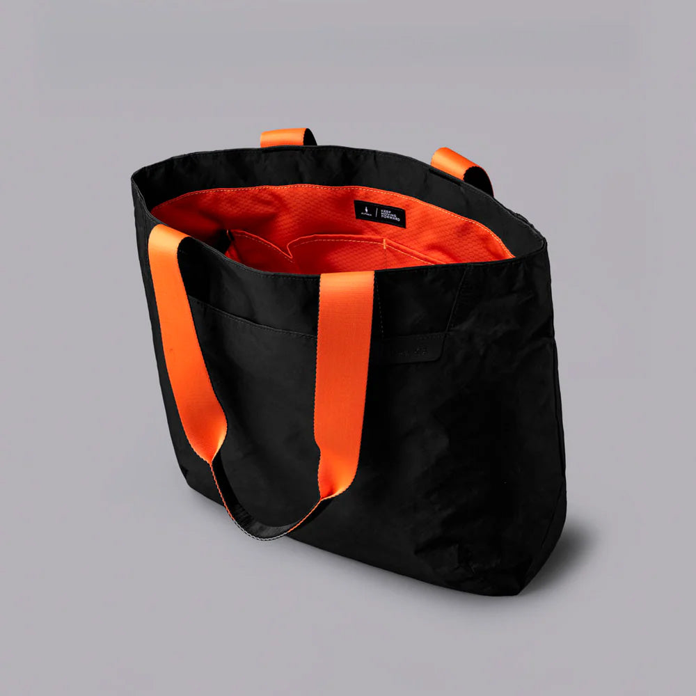 ALPAKA Elements Tote (M) Knight/Orange EPLX200, Black