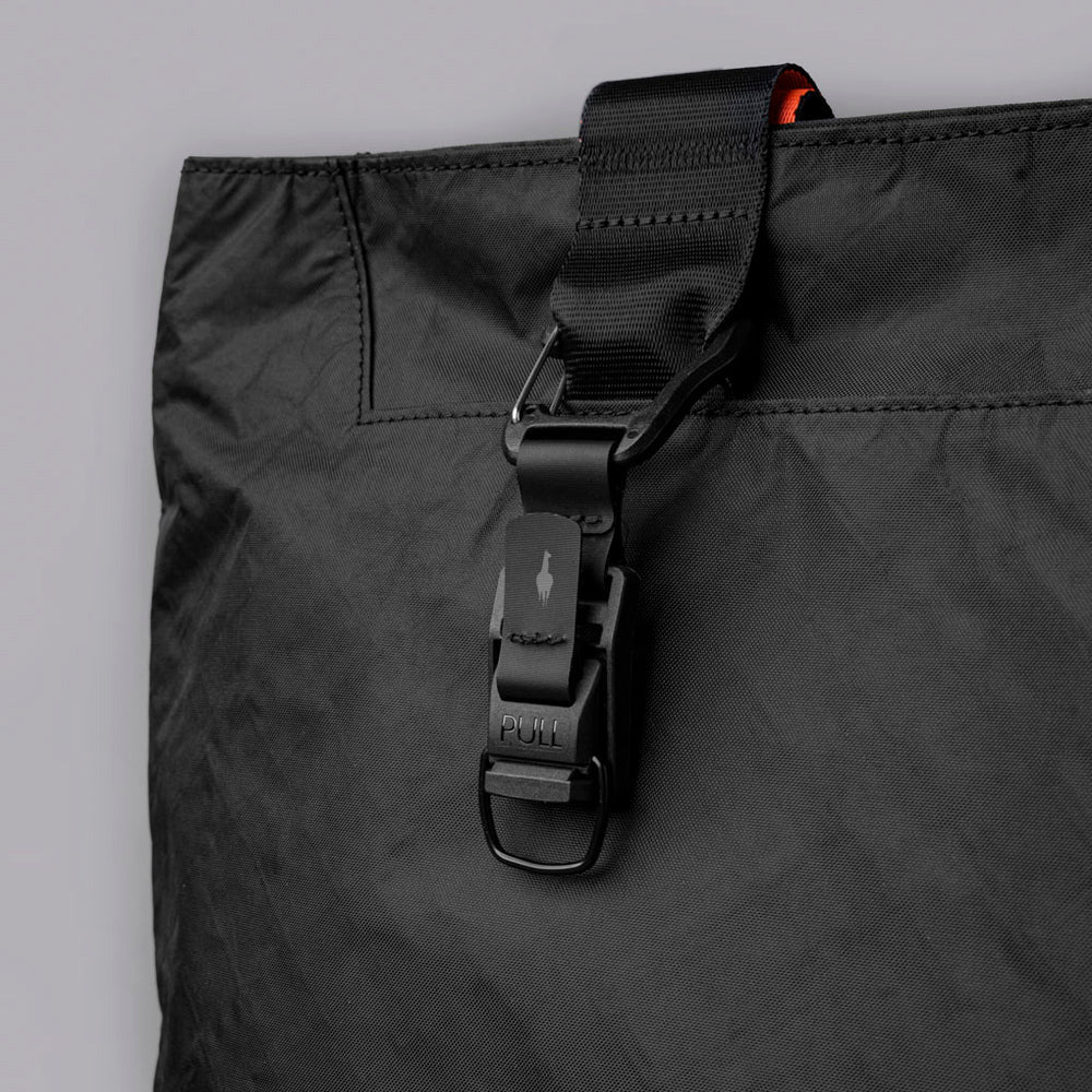 ALPAKA Elements Tote (M) Knight/Orange EPLX200, Black