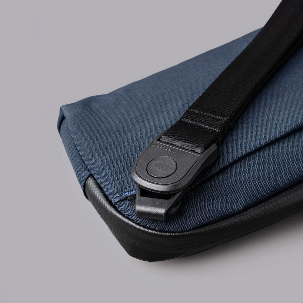 ALPAKA Flight Pouch Pro Axoflux 400D Ripstop Nylon, Moonlight Blue