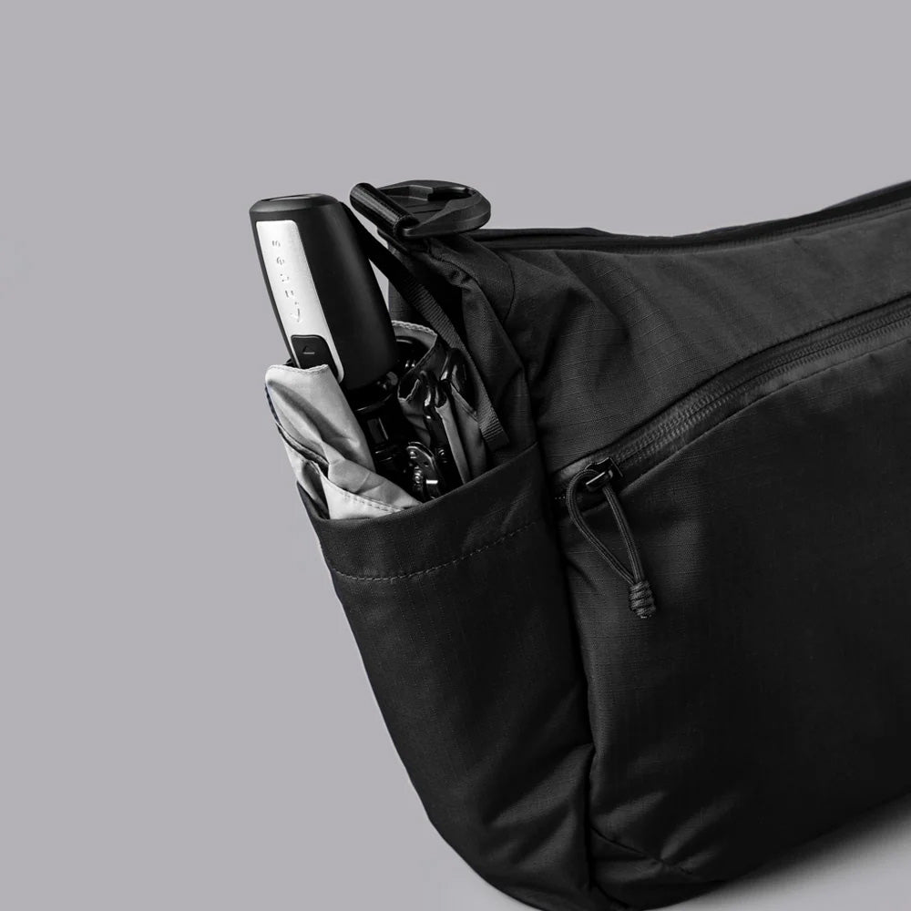 ALPAKA Flight Satchel Axoflux 210D, Black