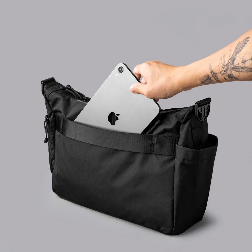 ALPAKA Flight Satchel Axoflux 210D, Black