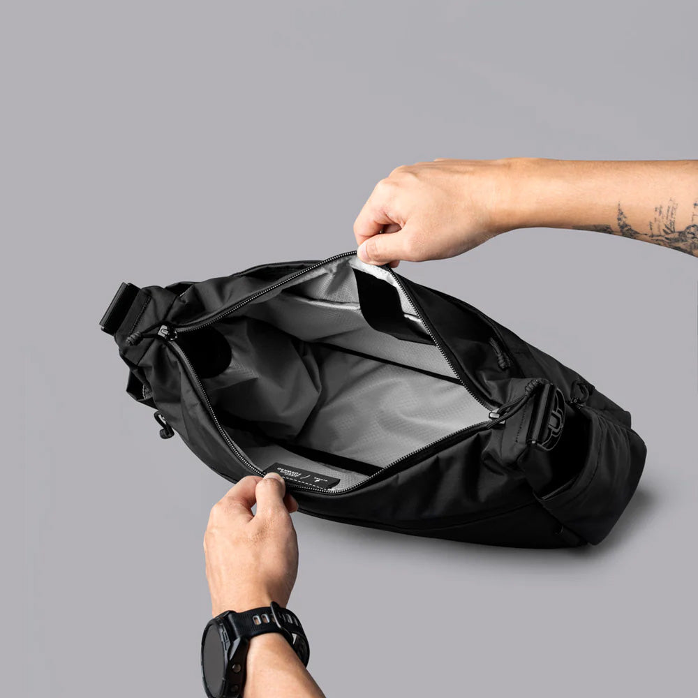 ALPAKA Flight Satchel Axoflux 210D, Black