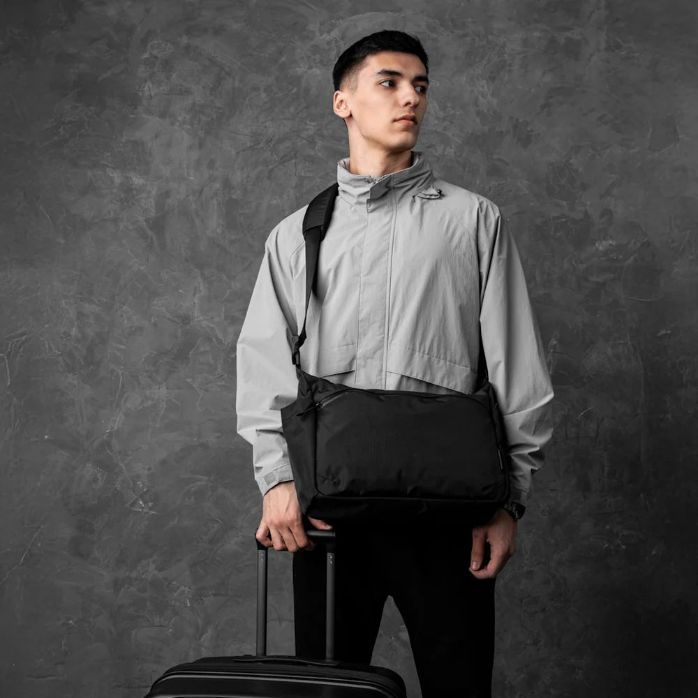 ALPAKA Flight Satchel Axoflux 210D, Black