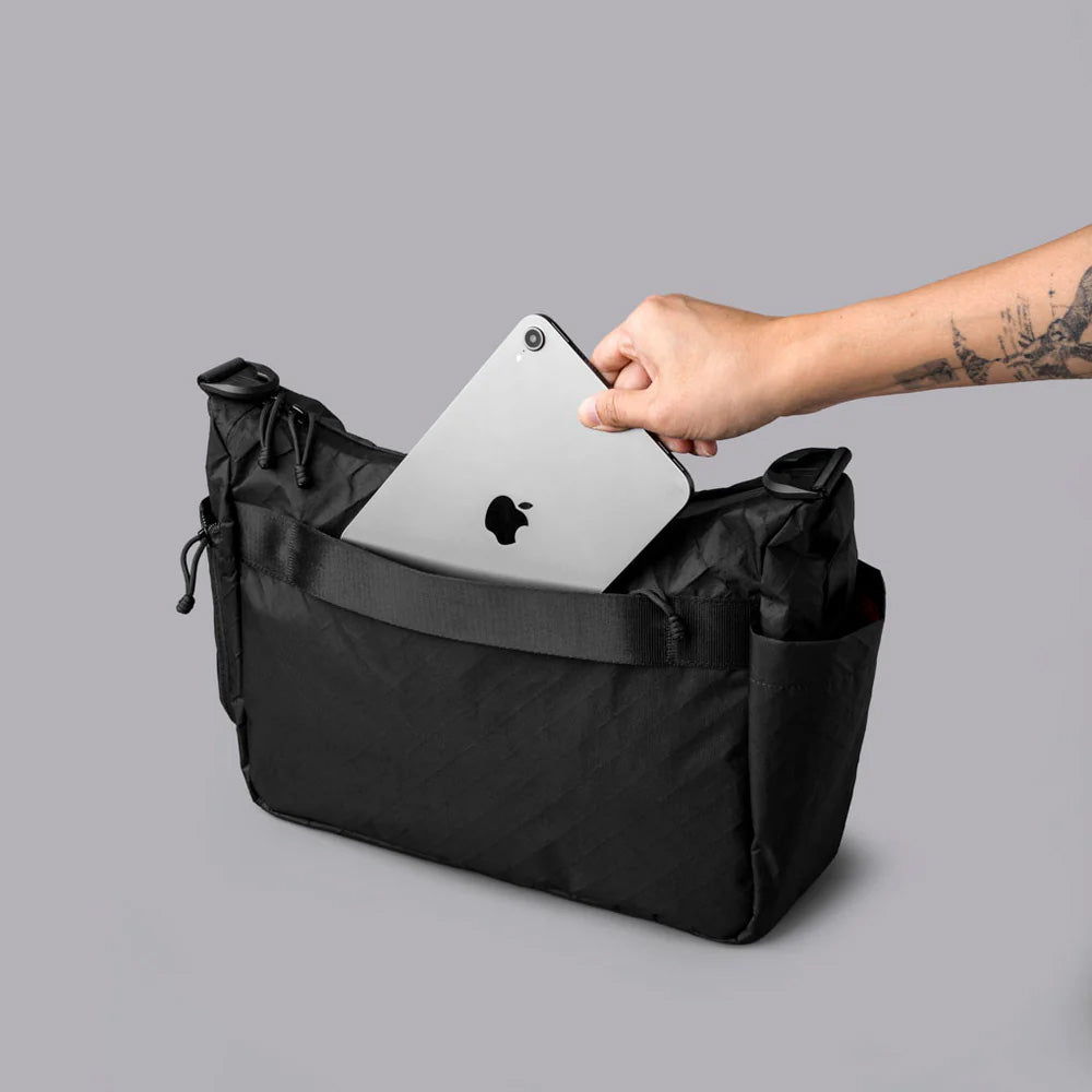ALPAKA Flight Satchel Ultradyne 100D, Black