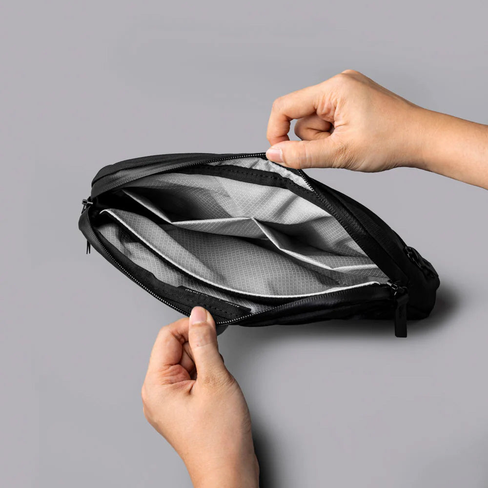 ALPAKA Flight Sling 2L Axoflux 400D, Black/Gray