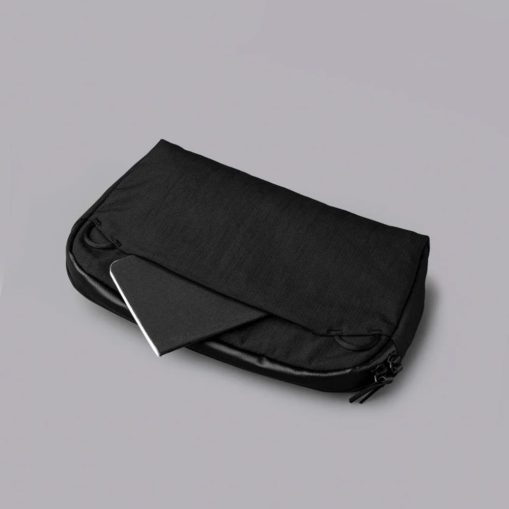 ALPAKA Flight Sling 2L Axoflux 400D, Black/Gray