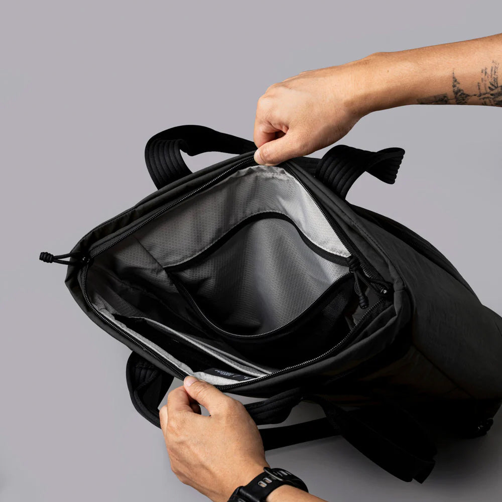 ALPAKA Flow Totepack Axoflux 400D Washed Nylon, Black