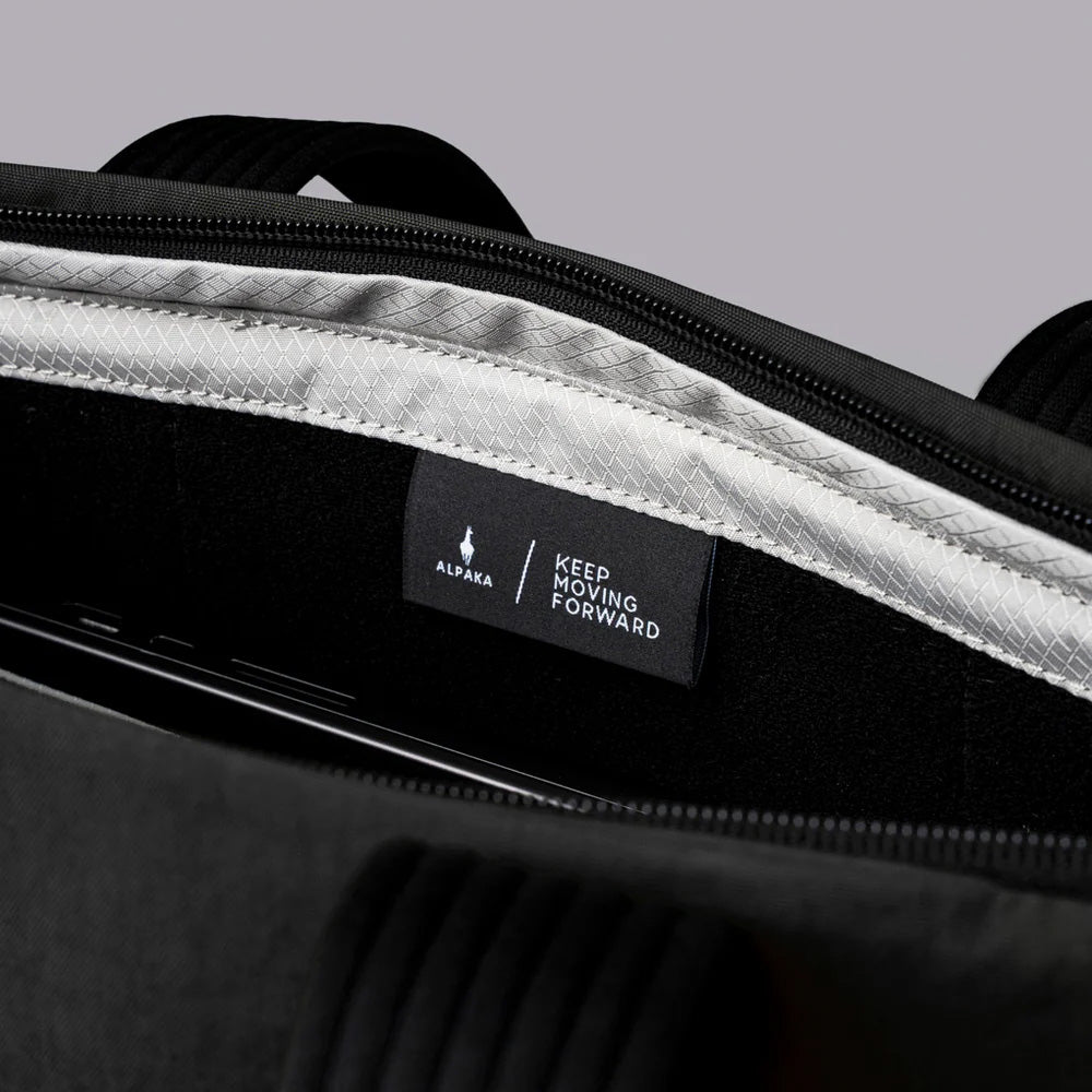 ALPAKA Flow Totepack Axoflux 400D Washed Nylon, Black